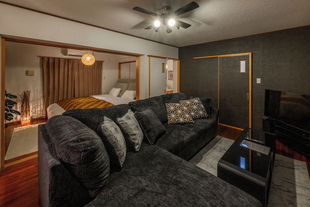 アパートメント リビング エリア11 | オーシャンビューテラス BISE 1F