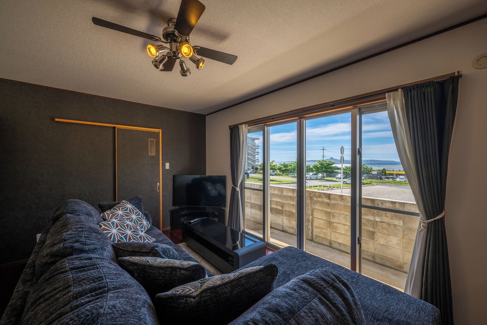 客室1 | オーシャンビューテラス BISE 1F