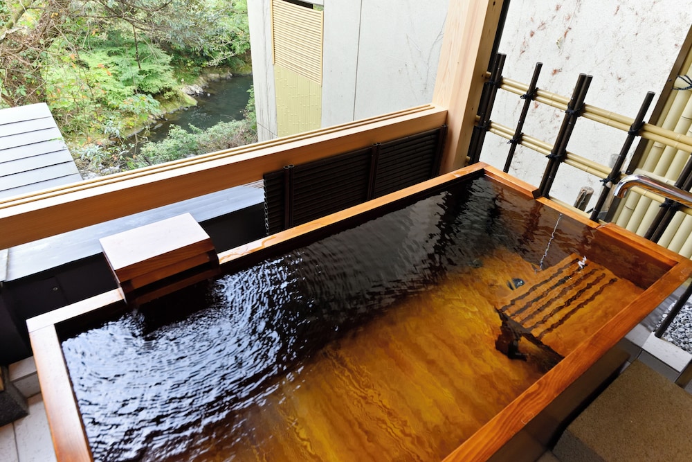 コンフォート ツインルーム バスルーム0 | みやこわすれの宿 こおろぎ楼