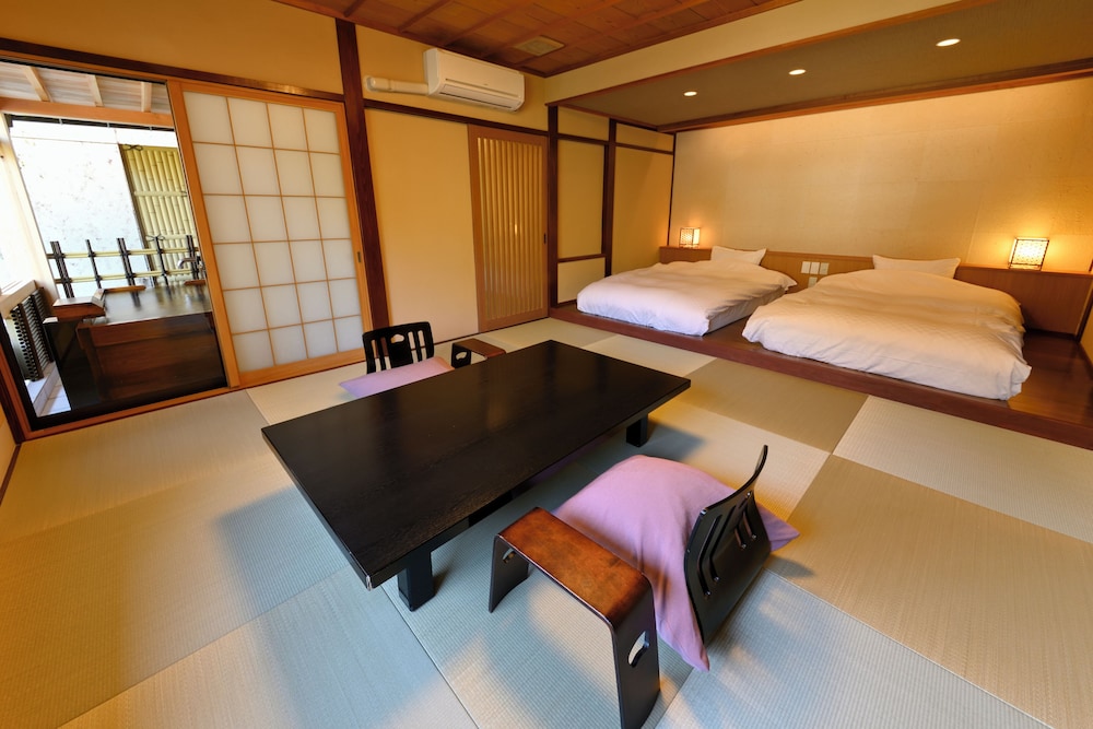 コンフォート ツインルーム 客室1 | みやこわすれの宿 こおろぎ楼
