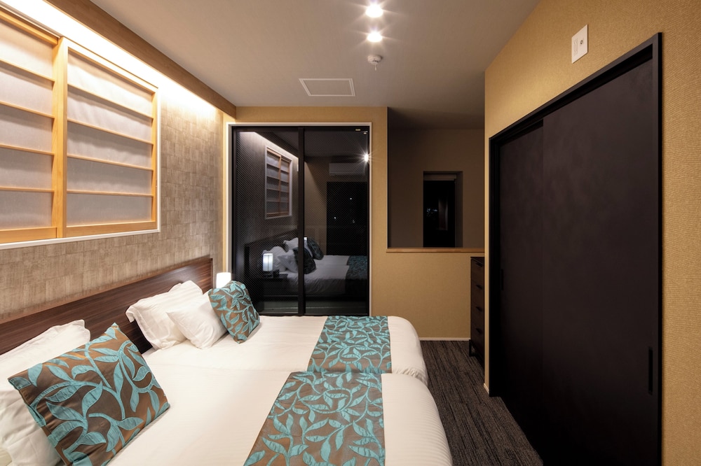 デラックス スイート 客室3 | ホテル仙石原５３３