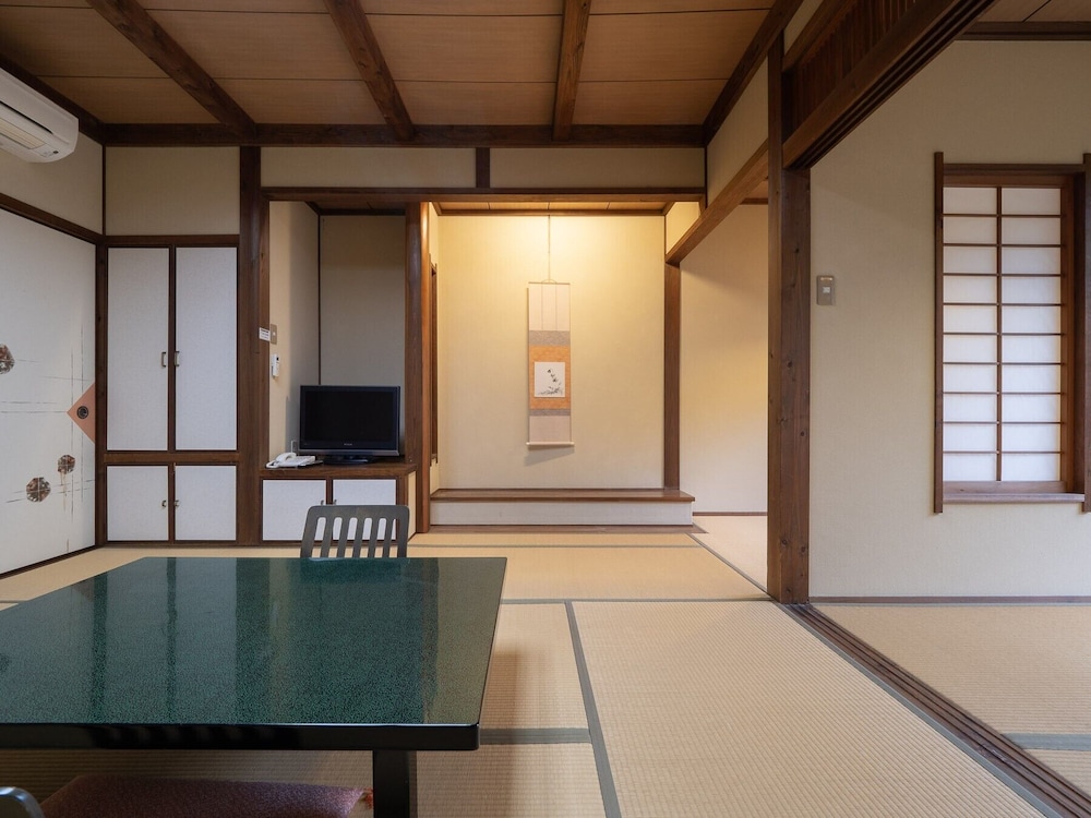 客室1 | 天空の湯屋　山荘　華柚