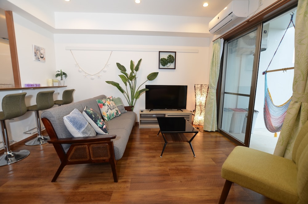 2LDK テラス付き 禁煙 リビング エリア0 | 美ら海テラス