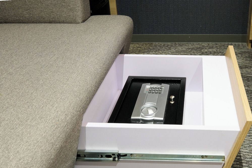 スタンダード ダブルルーム クイーンベッド 1 台 禁煙 専用バスルーム 客室11 | アルアホテル京都