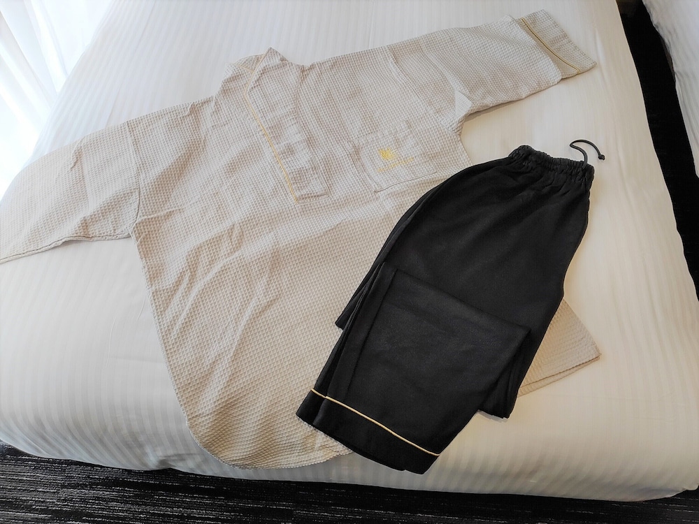 スタンダード ダブルルーム クイーンベッド 1 台 禁煙 専用バスルーム 客室8 | アルアホテル京都