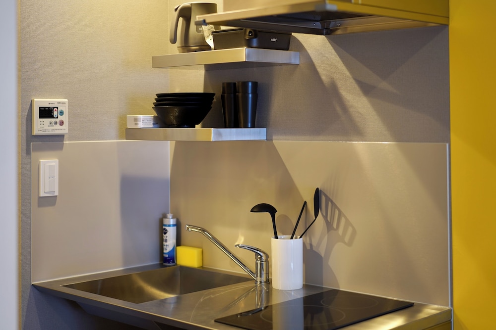 4 人部屋 ベッド (複数台) 禁煙 簡易キッチン 専用キッチン0 | 住一難波南新今宮店