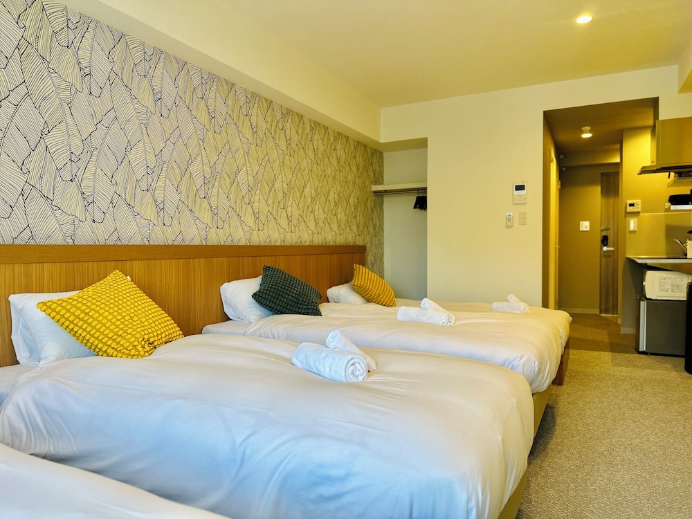 4 人部屋 ベッド (複数台) 禁煙 簡易キッチン | 住一難波南新今宮店