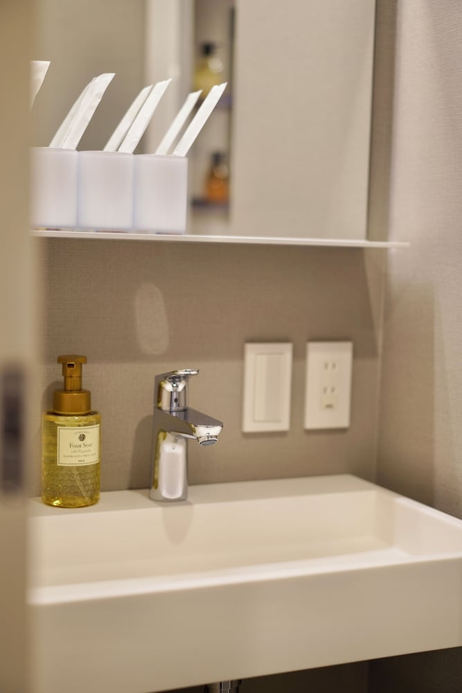 4 人部屋 ベッド (複数台) 禁煙 バスルーム0 | 住一難波南新今宮店