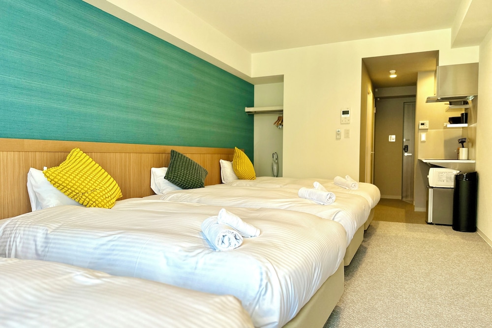 4 人部屋 ベッド (複数台) 禁煙 | 住一難波南新今宮店