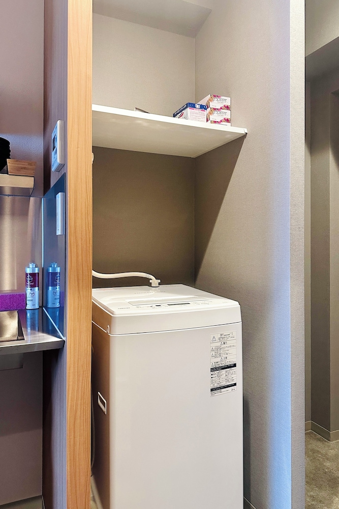 スイート ベッド (複数台) 禁煙 ランドリー0 | 住一難波南新今宮店