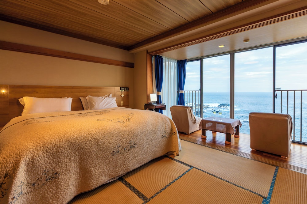 本館502〜604オーシャンビュー10畳和室 禁煙 客室17 | 博海温泉ホテル