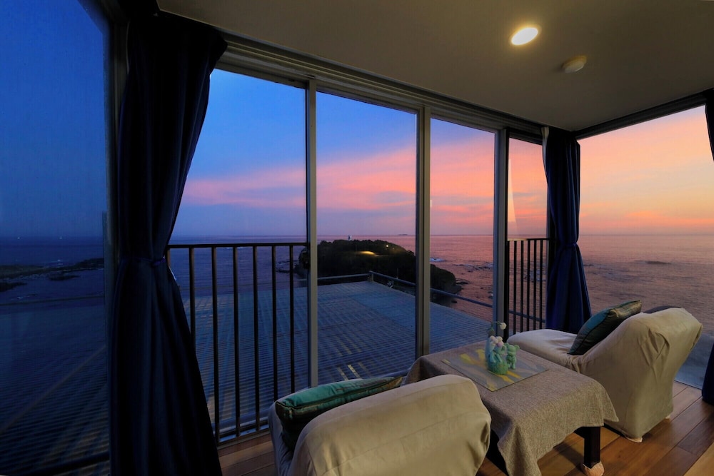 本館402〜404オーシャンビュー和洋室　ツインベッド 禁煙 客室3 | 博海温泉ホテル