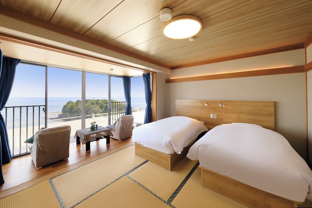 本館402〜404オーシャンビュー和洋室　ツインベッド 禁煙 | 博海温泉ホテル