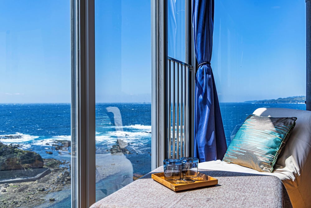 本館402〜404オーシャンビュー和洋室　ツインベッド 禁煙 客室10 | 博海温泉ホテル