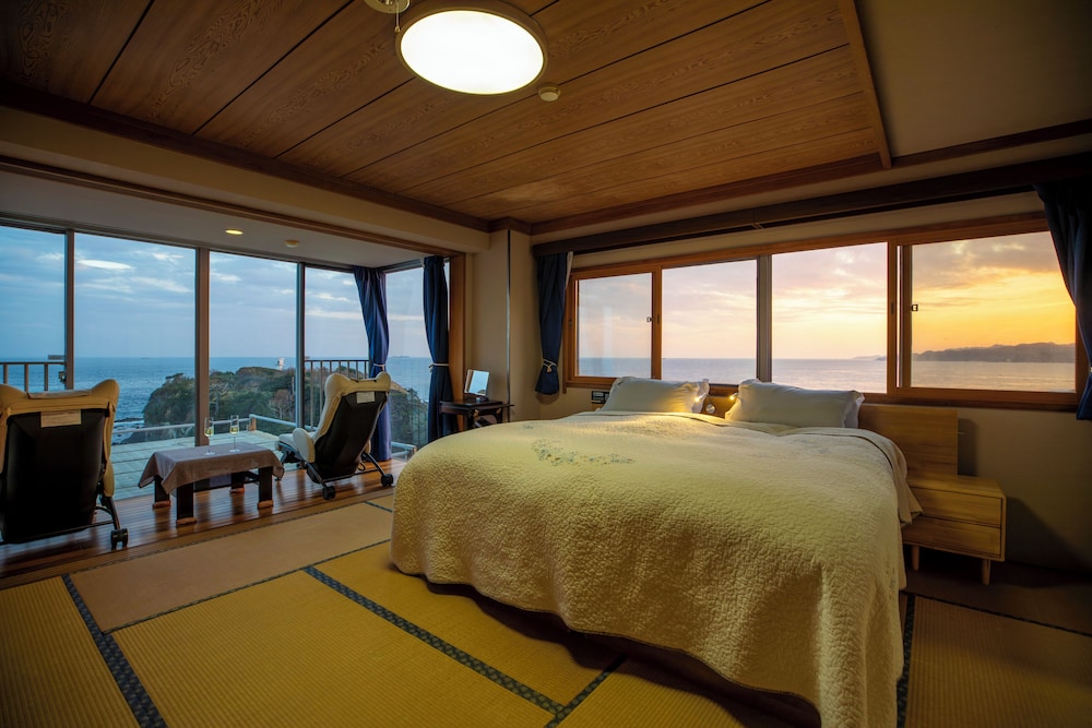 本館401オーシャンビュー和洋室ツインベッド、次の間付 禁煙 客室16 | 博海温泉ホテル