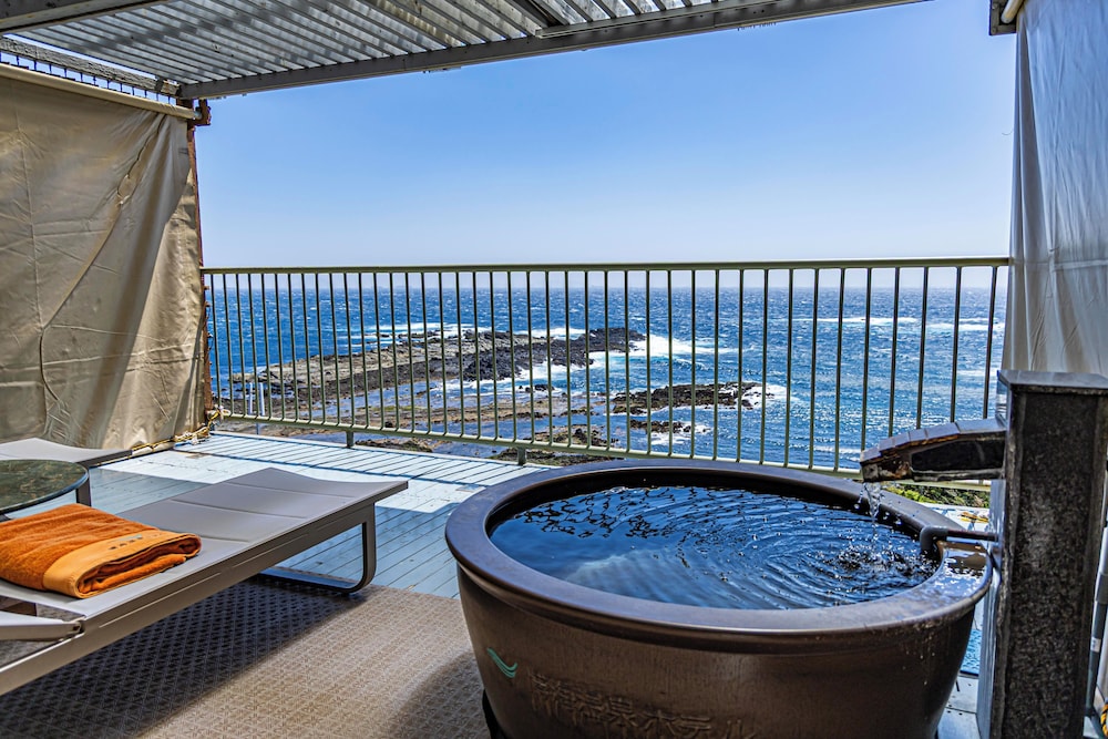 本館302オーシャンビュー洋室ツインベッド　露天風呂付 禁煙 客室25 | 博海温泉ホテル