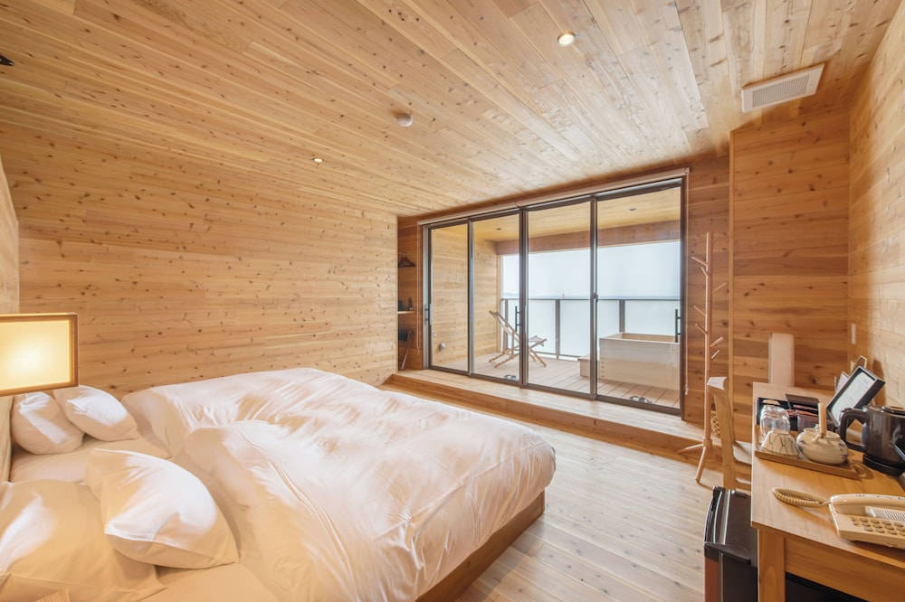 露天風呂付 デラックスツイン 禁煙 | 玄海旅館