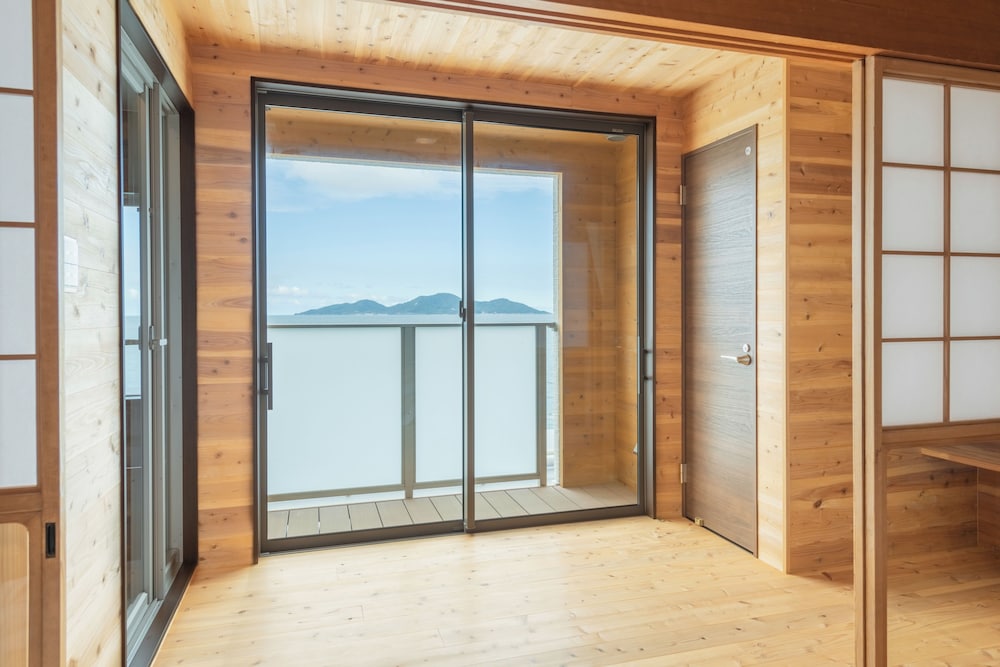 和室12畳 バス・トイレ付 禁煙 客室5 | 玄海旅館