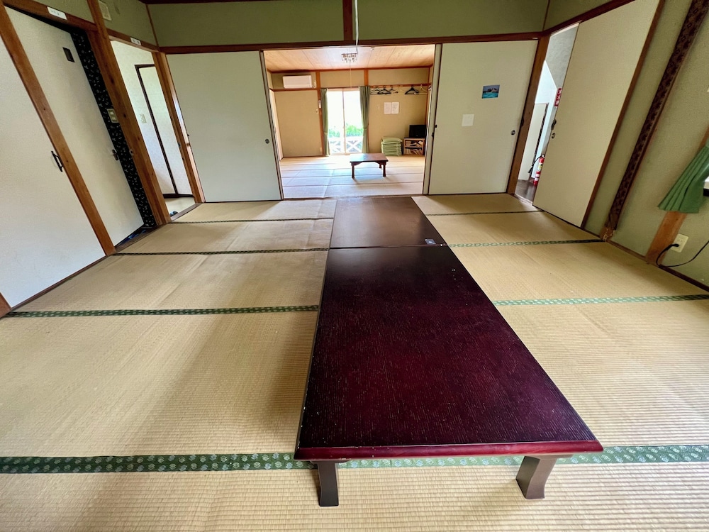 ベーシック コテージ 客室2 | レンタルコテージ　サントロペ