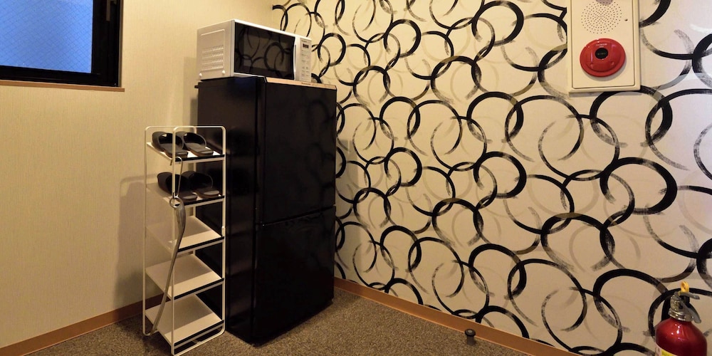 デラックス ツインルーム リバービュー 客室3 | 井筒ホテル 高瀬川別邸