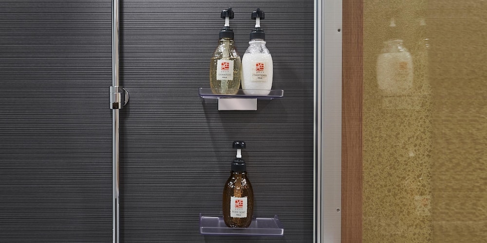 デラックス ツインルーム リバービュー バスルーム1 | 井筒ホテル 高瀬川別邸