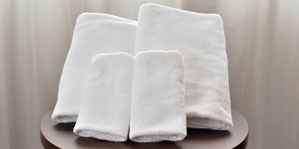 デラックス ツインルーム リバービュー 客室の設備とサービス3 | 井筒ホテル 高瀬川別邸