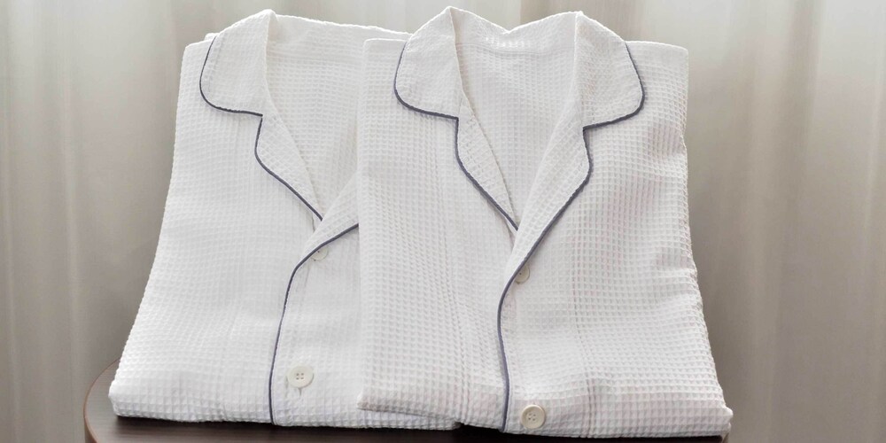 デラックス ツインルーム リバービュー 客室の設備とサービス4 | 井筒ホテル 高瀬川別邸