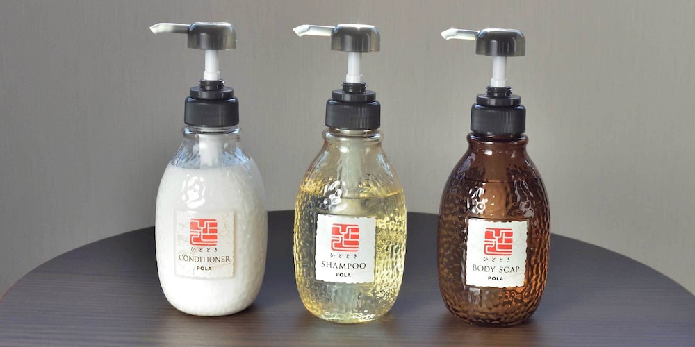 デラックス ツインルーム リバービュー 客室の設備とサービス2 | 井筒ホテル 高瀬川別邸