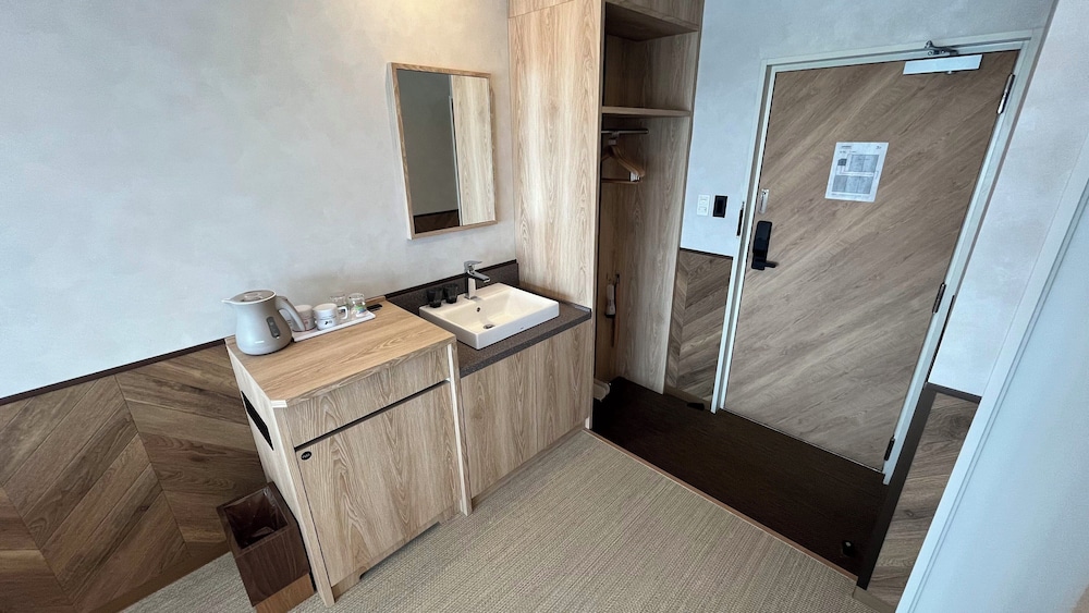 スタンダード ツインルーム ガーデンビュー 客室1 | Luana Hasunuma HOTEL&CAFE