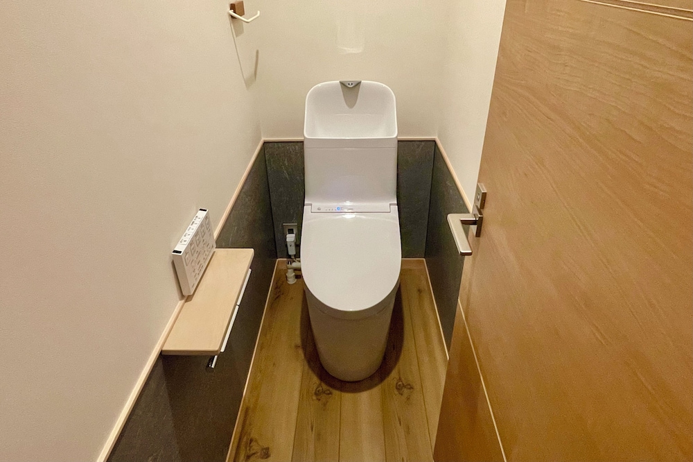 デラックス ルーム ガーデンビュー バスルーム0 | 高野山 宿坊 桜池院