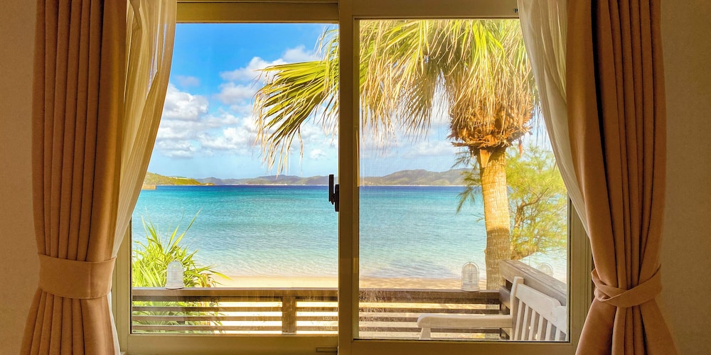 スタンダード ツインルーム ビーチビュー ビーチ / オーシャン ビュー0 | ル グランブルー