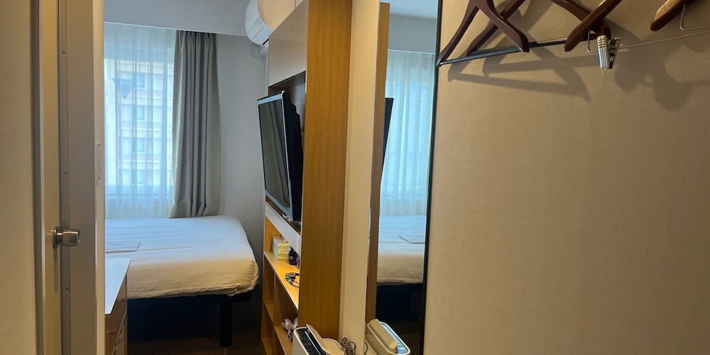 ダブルルーム ダブルベッド 1 台 禁煙 客室2 | レンブラントイン青森