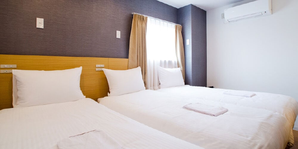 トリプルルーム シングルベッド 3 台 禁煙 | レンブラントイン青森