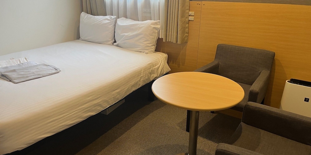 デラックス ダブルルーム ダブルベッド 1 台 禁煙 | レンブラントイン青森