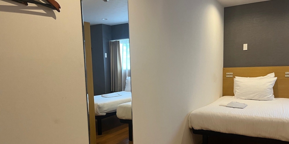 デラックス ツインルーム ベッド (複数台) 禁煙 客室2 | レンブラントイン青森