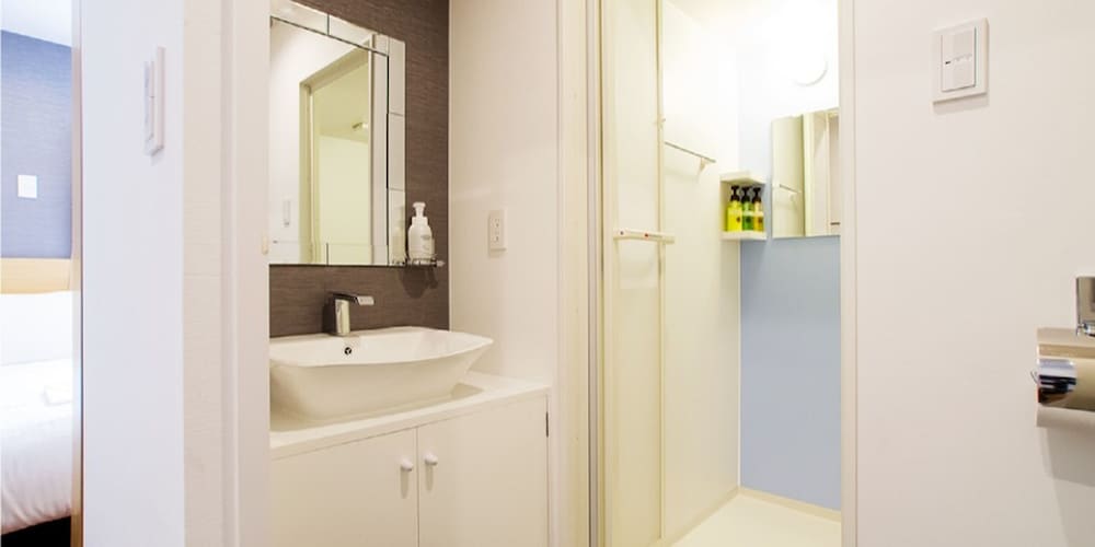 デラックス ツインルーム ベッド (複数台) 禁煙 バスルーム3 | レンブラントイン青森