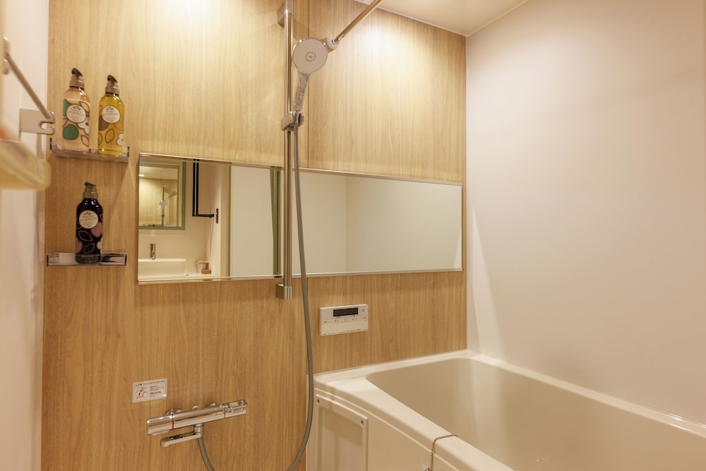 スーペリア アパートメント バスルーム1 | MKG Home芝