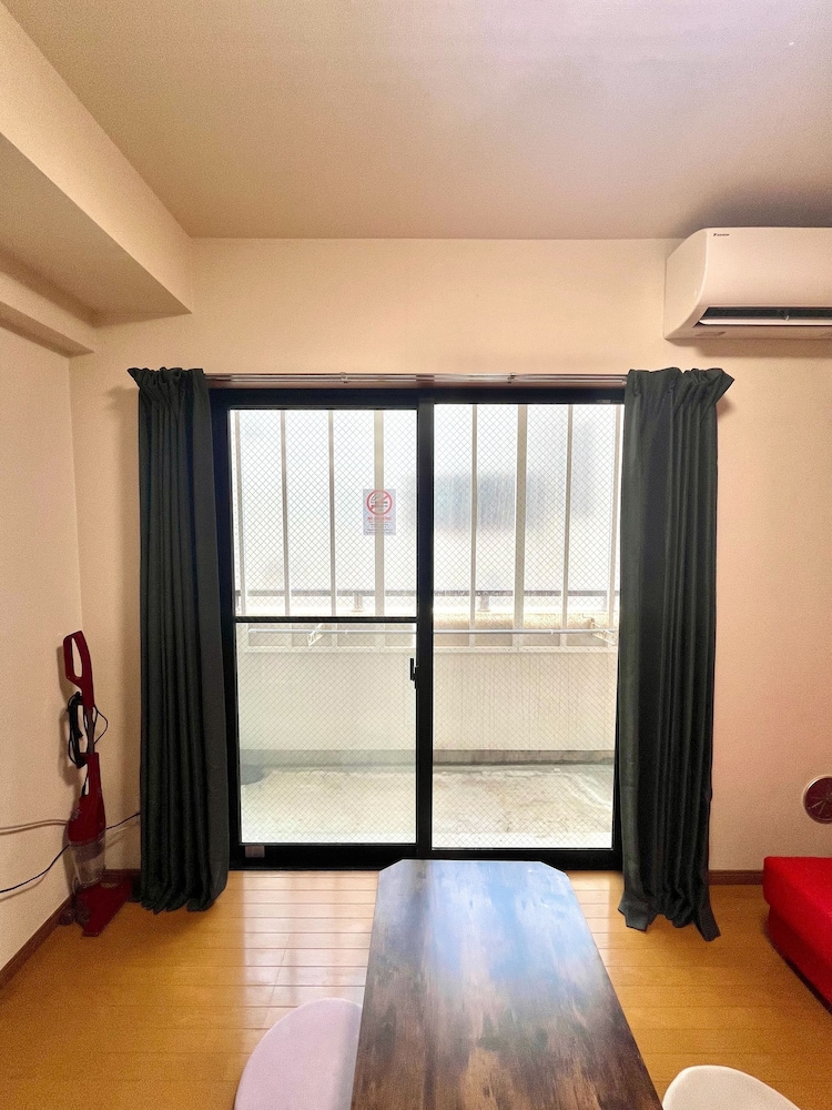 ベーシック アパートメント 客室2 | SFハイツ