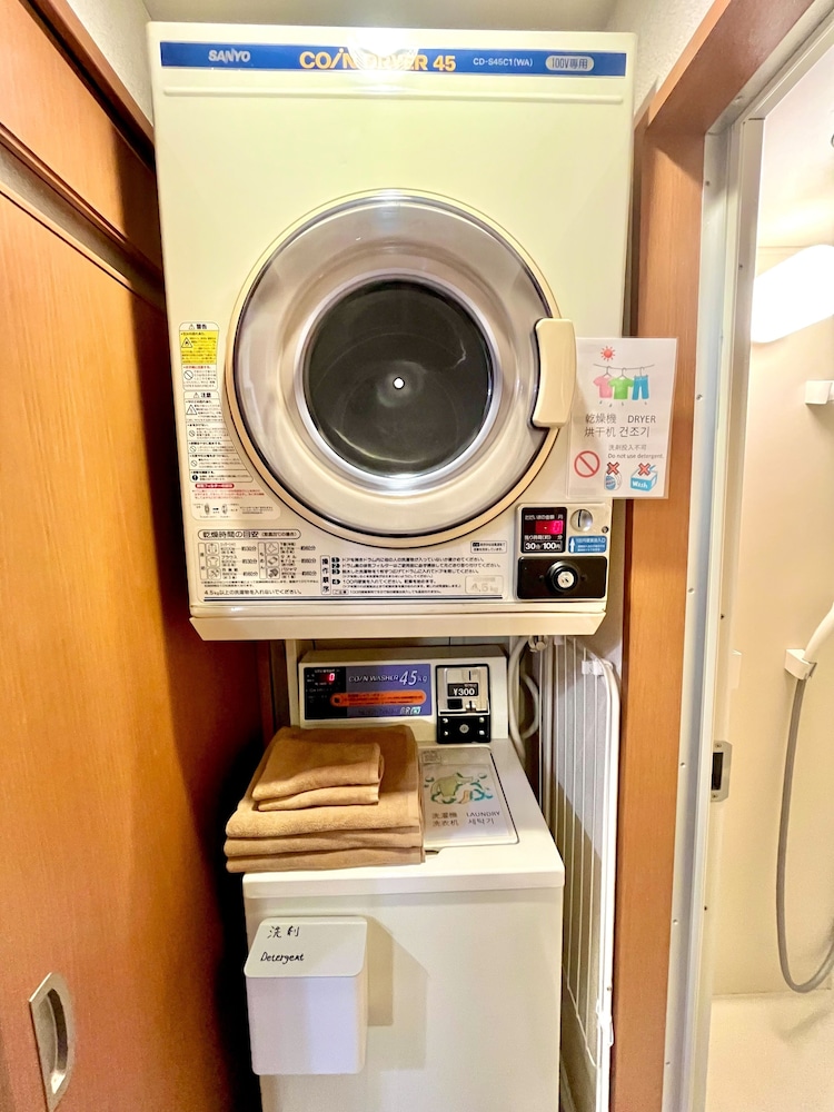 プレミアム アパートメント シングルベッド 3 台 バスルーム6 | SFハイツ