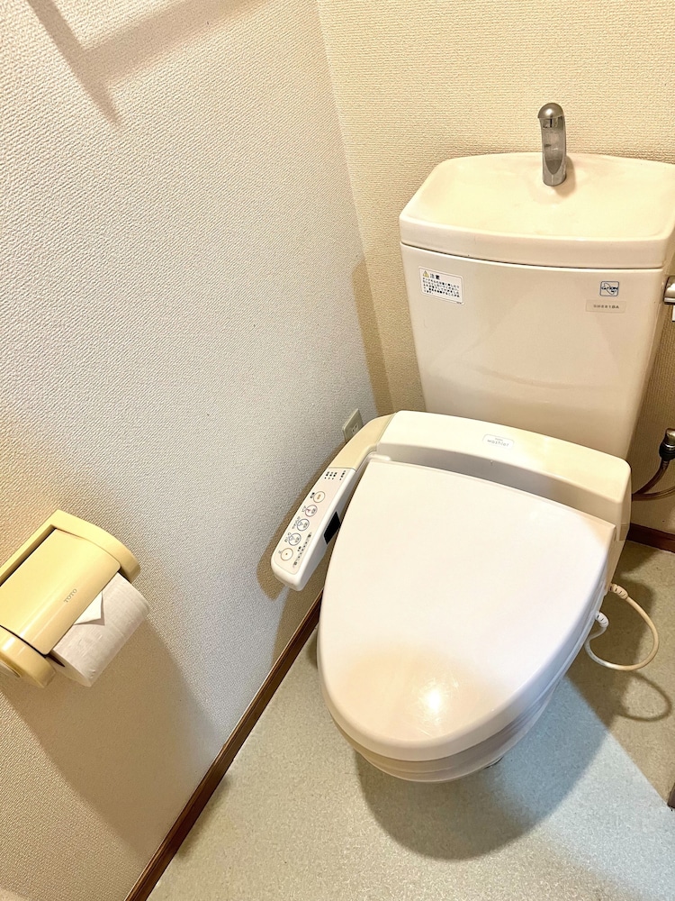 ベーシック トリプルルーム 1 ベッドルーム 禁煙 バスルーム1 | SFハイツ