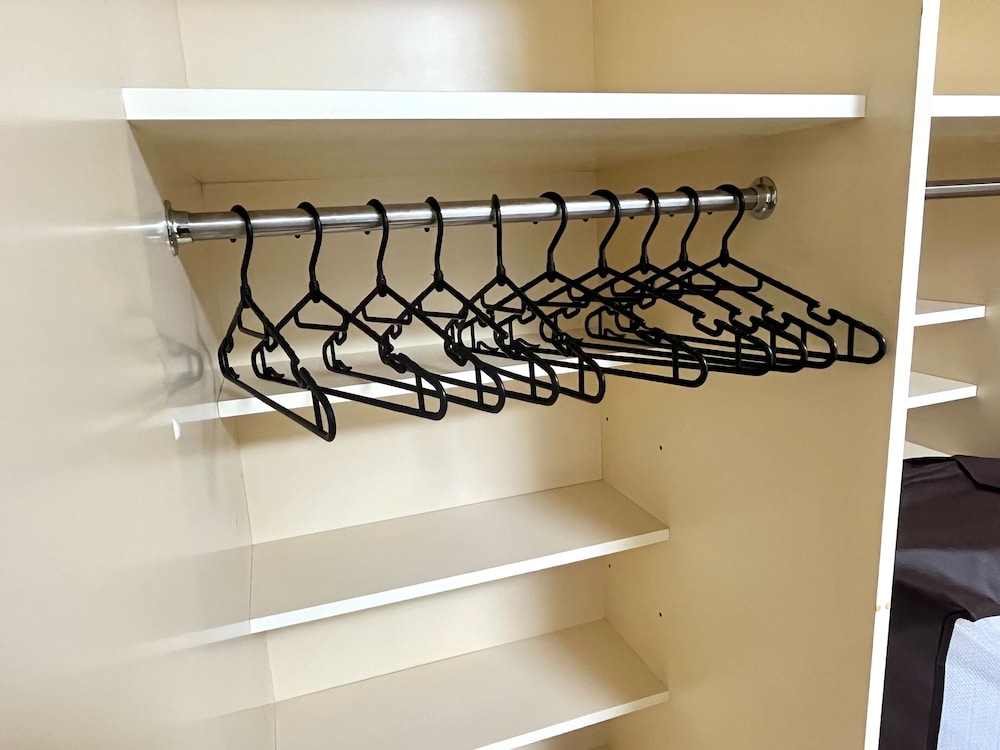 ベーシック トリプルルーム 1 ベッドルーム 禁煙 客室9 | SFハイツ