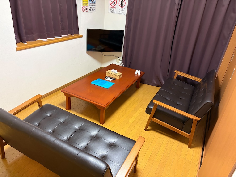 4人部屋 アパートメント 禁煙 リビング エリア2 | SFハイツ