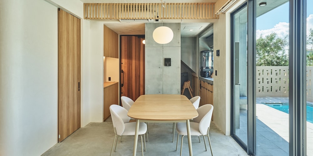 ラグジュアリー ヴィラ リビング エリア0 | ima villa