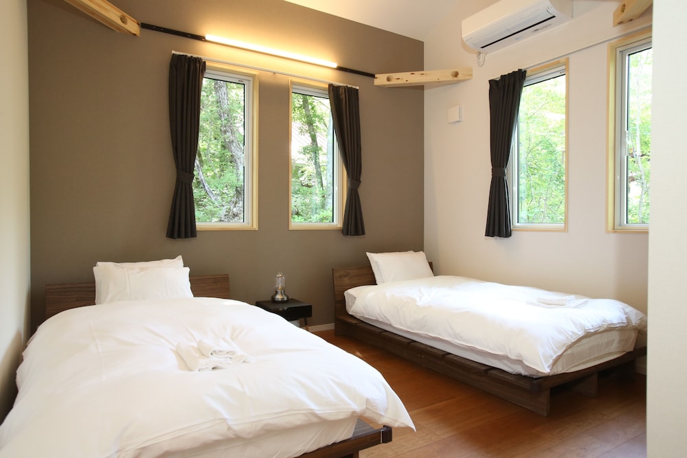 客室1 | ホワイトピークキャビン白馬