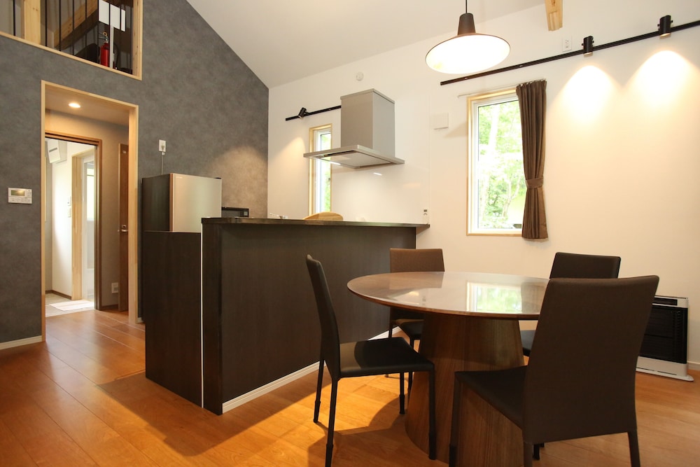 レストラン1 | ホワイトピークキャビン白馬