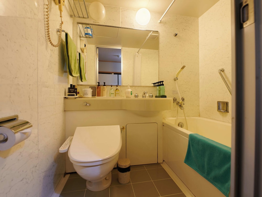 [禁煙] 和室10畳 [広縁ユニットバス付き] バスルーム0 | 緑風苑きよはる