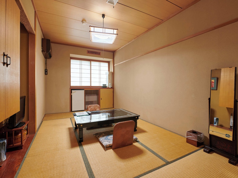 客室1 | 緑風苑きよはる