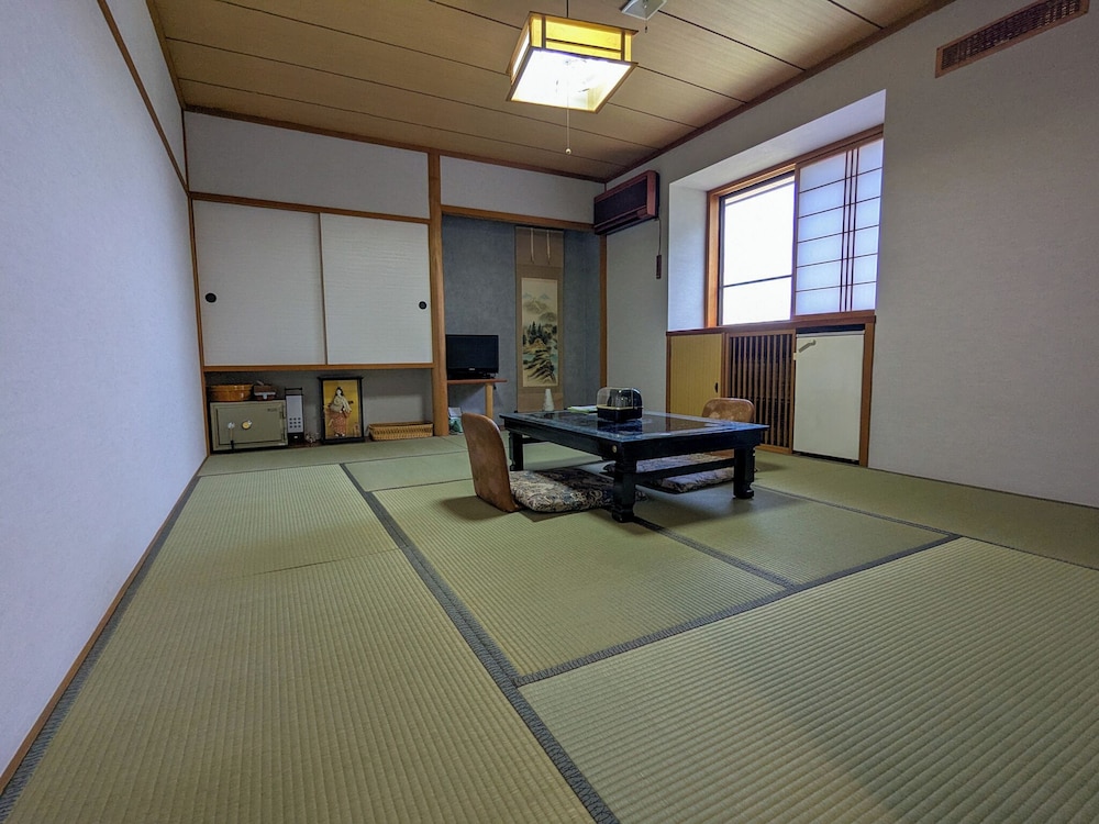 トラディショナル トリプルルーム 3 ベッドルーム 禁煙 | 緑風苑きよはる