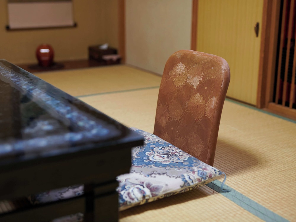 [禁煙] ベーシック和室7.5～10畳 [トイレ洗面付き] 客室1 | 緑風苑きよはる