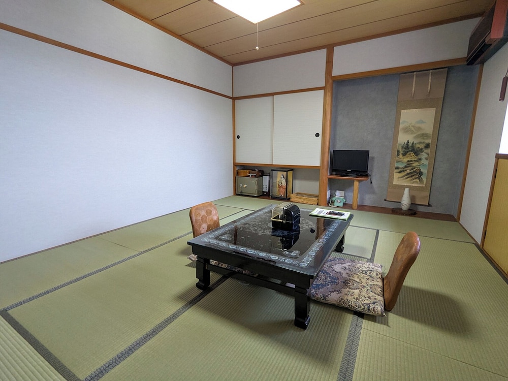 トラディショナル トリプルルーム 3 ベッドルーム 禁煙 客室1 | 緑風苑きよはる